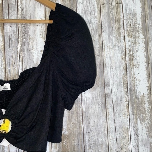 NWT Elodie Black O-Ring Crop - Picture 5 of 7